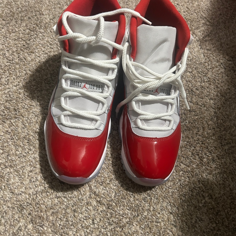 Air Jordan 11 Retro Cherry